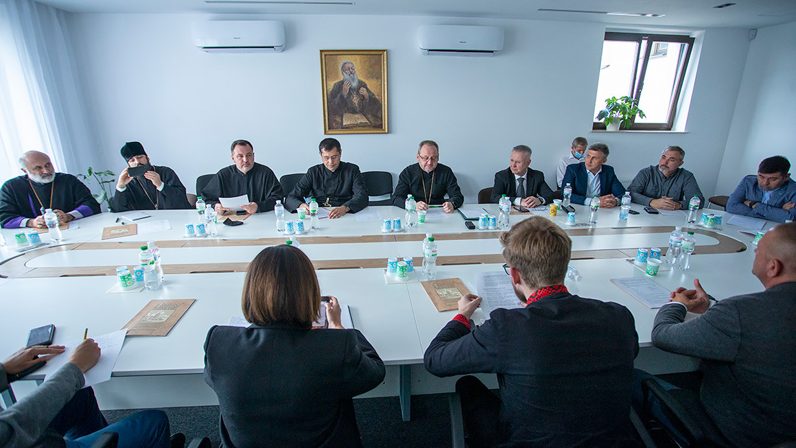 Релігійні діячі і парламентарі домовилися взаємодіяти під час нової сесії Верховної Ради